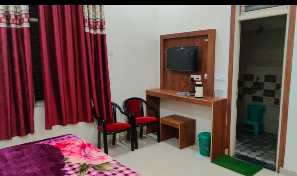 Hotel Kcr אגרה מראה חיצוני תמונה