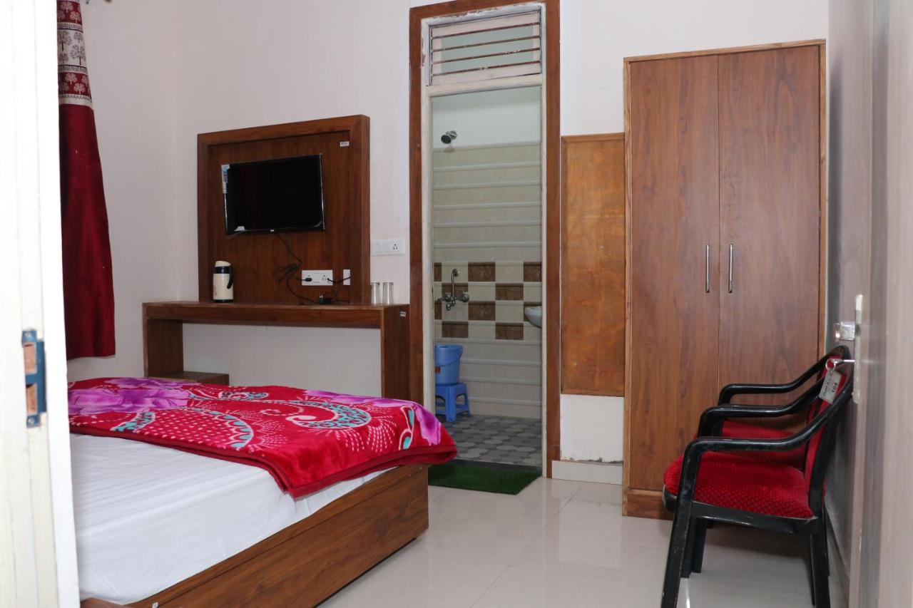Hotel Kcr אגרה מראה חיצוני תמונה